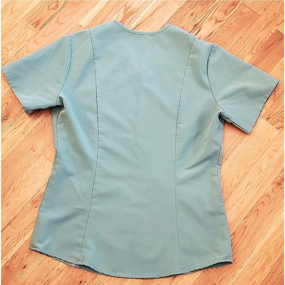 🆕️ Limited Edition FIGS Casma Top Surgical Green Size XS - Picture 4 of 6